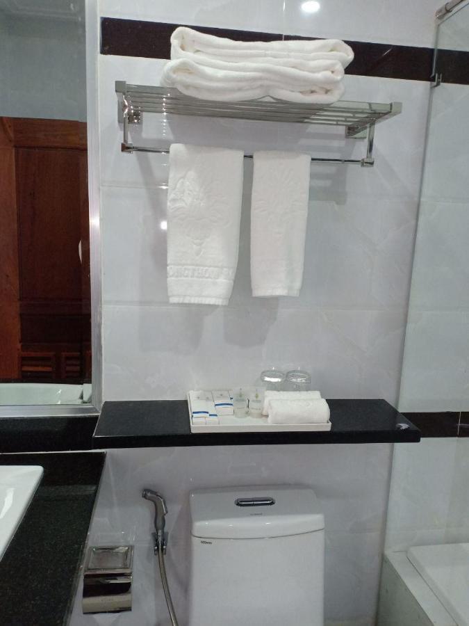 Kampong Thom Royal Hotel Εξωτερικό φωτογραφία